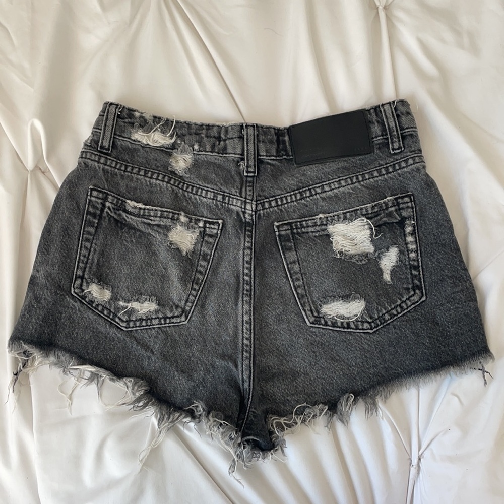 Zara Distressed High Rise Shorts - Picture 2 of 4